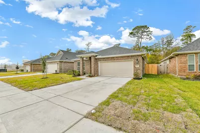 3915 Sugardale Street, Baytown, TX 77521 - Photo 2