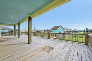 940 Gregory Ln, Crystal Beach, TN 77650 - Photo 22