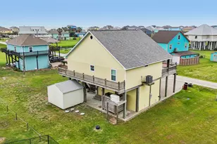 940 Gregory Ln, Crystal Beach, TN 77650 - Photo 26