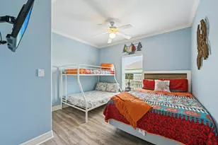 940 Gregory Ln, Crystal Beach, TN 77650 - Photo 14