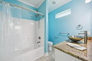 940 Gregory Ln, Crystal Beach, TN 77650 - Photo 12