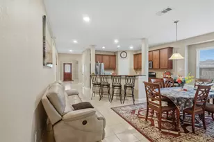 2704 Baywater Creek Ln, Pearland, TX 77089 - Photo 12