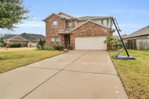 2704 Baywater Creek Ln, Pearland, TX 77089 - Photo 1