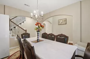 2704 Baywater Creek Ln, Pearland, TX 77089 - Photo 4