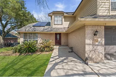 228 April Waters Drive W, Conroe, TX 77356 - Photo 12