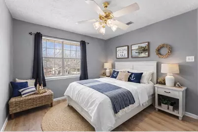 228 April Waters Drive W, Conroe, TX 77356 - Photo 4