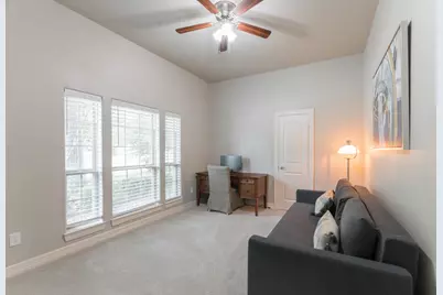 198 Hearthshire Circle, The Woodlands, TX 77354 - Photo 6