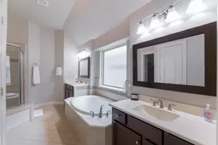 198 Hearthshire Cir, The Woodlands, TX 77354 - Photo 36