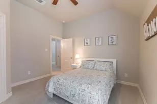 198 Hearthshire Cir, The Woodlands, TX 77354 - Photo 14