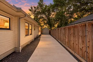 910 Fugate St, Houston, TX 77009 - Photo 28