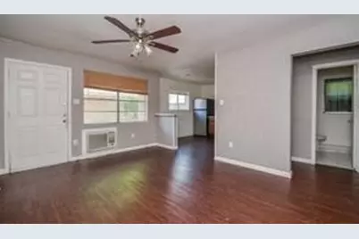 7525 Bauman Road, Houston, TX 77022 - Photo 1