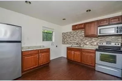 7525 Bauman Road, Houston, TX 77022 - Photo 4