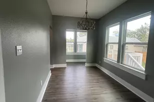 106 N Scott St, Fayetteville, TX 78940 - Photo 10