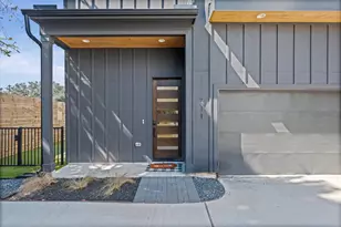 711 Lester St, Houston, TX 77007 - Photo 2