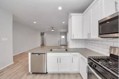 12527 Colchester Creek Court, Houston, TX 77047 - Photo 12