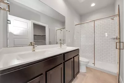 12527 Colchester Creek Court, Houston, TX 77047 - Photo 20