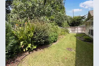 8523 Metrodale Drive, Houston, TX 77040 - Photo 20