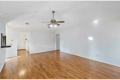 8018 Holiday Lane, Houston, TX 77075 - Photo 14