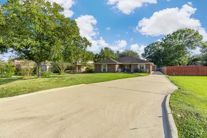 8018 Holiday Lane, Houston, TX 77075 - Photo 42