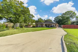 8018 Holiday Ln, Houston, TX 77075 - Photo 42