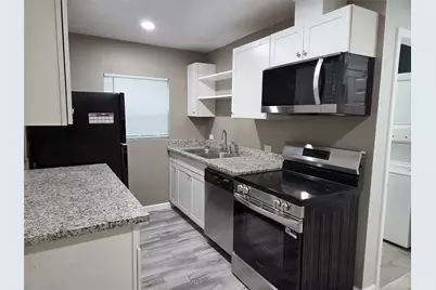 619 13th Street #2, Galveston, TX 77550 - Photo 1