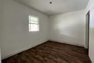 5104 39th St, Dickinson, TX 77539 - Photo 2