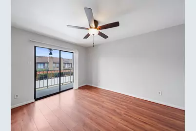 6633 W Airport Boulevard #1106, Houston, TX 77035 - Photo 14