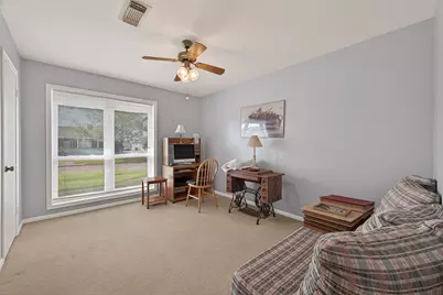 8410 Twin Hills Drive, Houston, TX 77071 - Photo 20