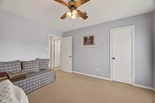 8410 Twin Hills Dr, Houston, TX 77071 - Photo 22