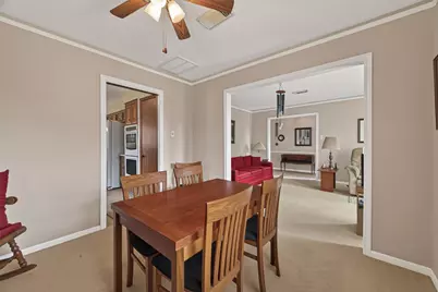 8410 Twin Hills Drive, Houston, TX 77071 - Photo 8