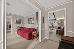 8410 Twin Hills Dr, Houston, TX 77071 - Photo 4