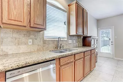 8607 Saratoga Drive, Sugar Land, TX 77479 - Photo 8