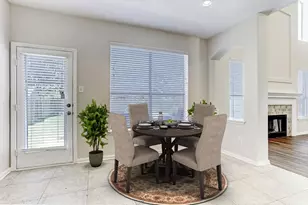 8607 Saratoga Dr, Sugar Land, TX 77479 - Photo 12