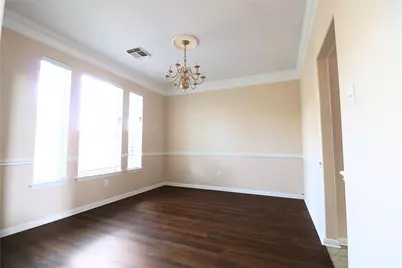 8607 Saratoga Drive, Sugar Land, TX 77479 - Photo 4