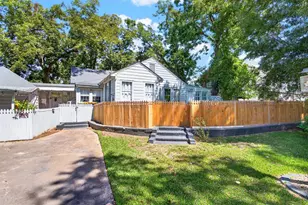 919 E Houston Ave, Crockett, TX 75835 - Photo 28