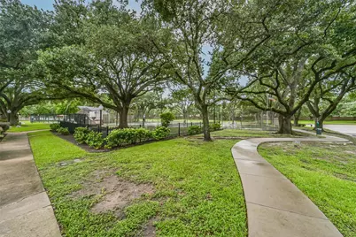 13798 Hollowgreen Drive #305, Houston, TX 77082 - Photo 26