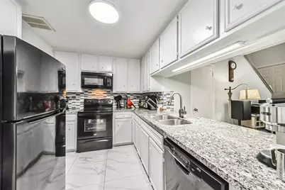 13798 Hollowgreen Drive #305, Houston, TX 77082 - Photo 10