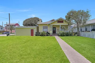 3228 Avenue R 1/2, Galveston, TX 77550 - Photo 2