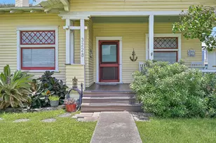 3228 Ave R 1/2, Galveston, TX 77550 - Photo 6