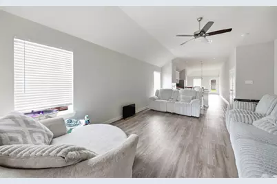 310 Harbor Bend Court, Willis, TX 77378 - Photo 4