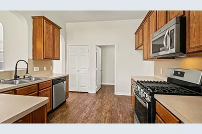 1014 Sapling Crest Court, Fresno, TX 77545 - Photo 8