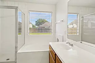 1014 Sapling Crest Ct, Fresno, TX 77545 - Photo 16