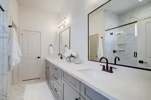 5246 Texas St, Houston, TX 77011 - Photo 18