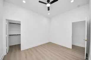 8601 Amadwe St, Houston, TX 77051 - Photo 40