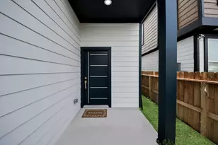 8601 Amadwe St, Houston, TX 77051 - Photo 8