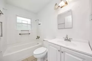 5202 Pensdale St, Houston, TX 77033 - Photo 14