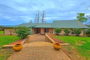 202 Tipperary Dr, Milam, TX 75959 - Photo 2