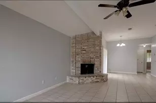 12005 Tambourine Dr, Houston, TX 77477 - Photo 4