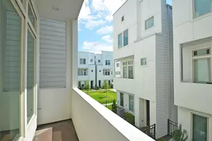 2713 Clay St, Houston, TX 77003 - Photo 12