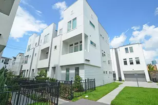 2713 Clay St, Houston, TX 77003 - Photo 1